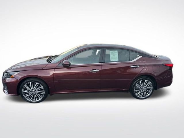Used 2024 Nissan Altima 2.5 SL image 2