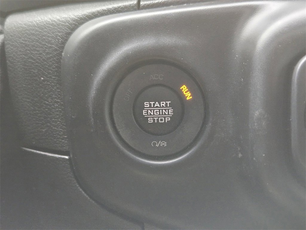 Used 2021 Jeep Wrangler Sport S image 23