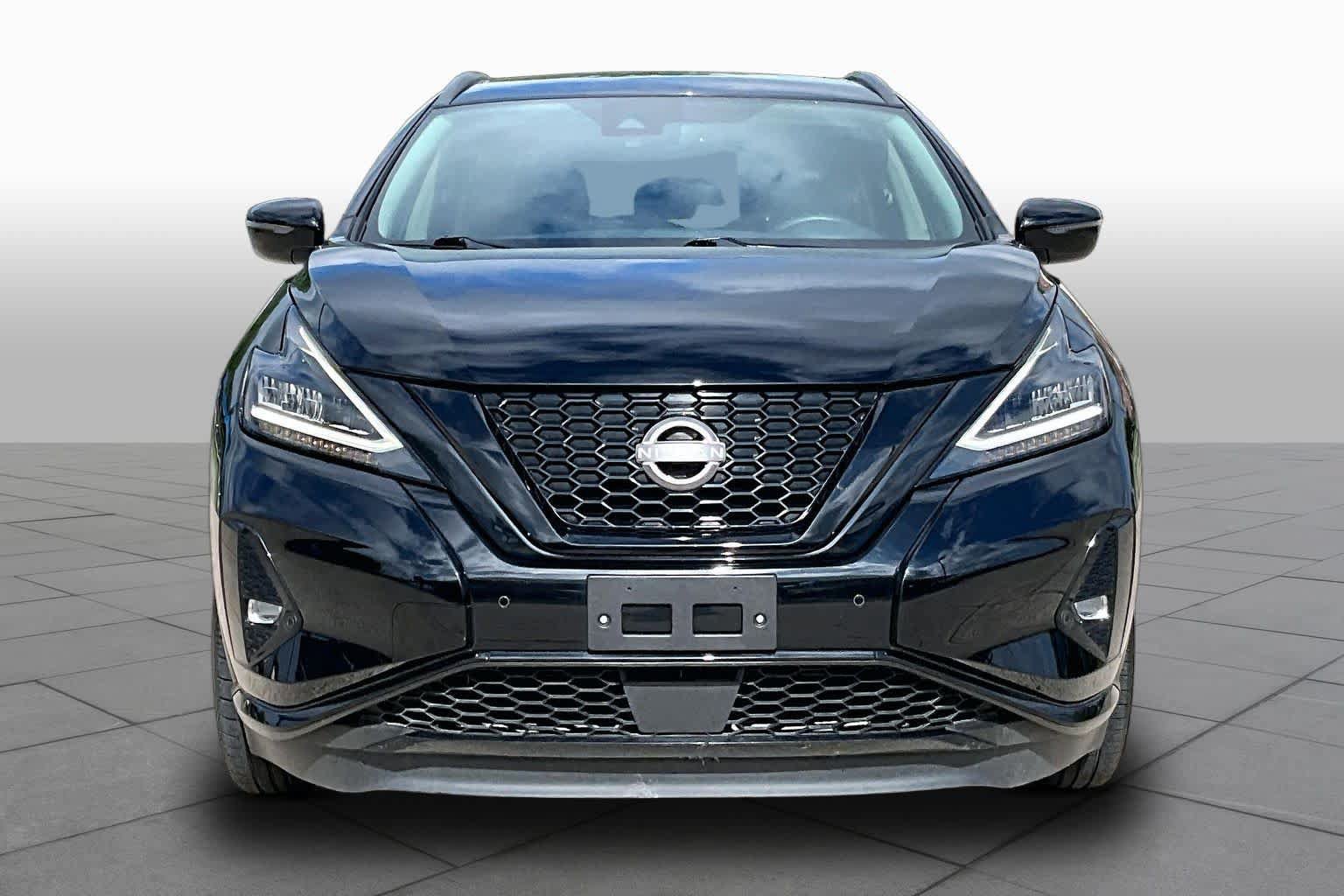 Used 2023 Nissan Murano SV w/ SV Midnight Edition Package FWD image 4