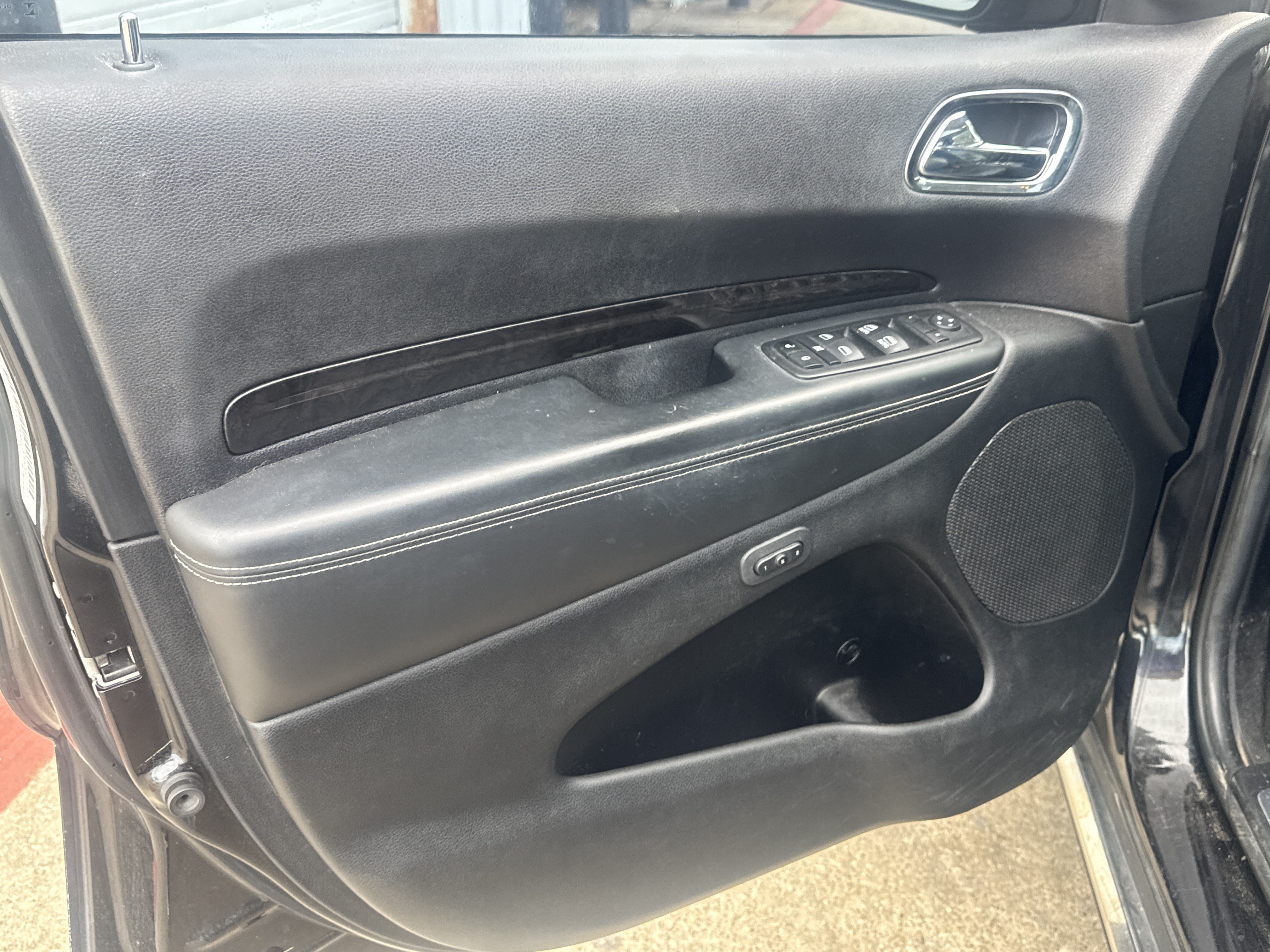 Used 2014 Dodge Durango Citadel w/ Technology Group AWD/4WD image 3