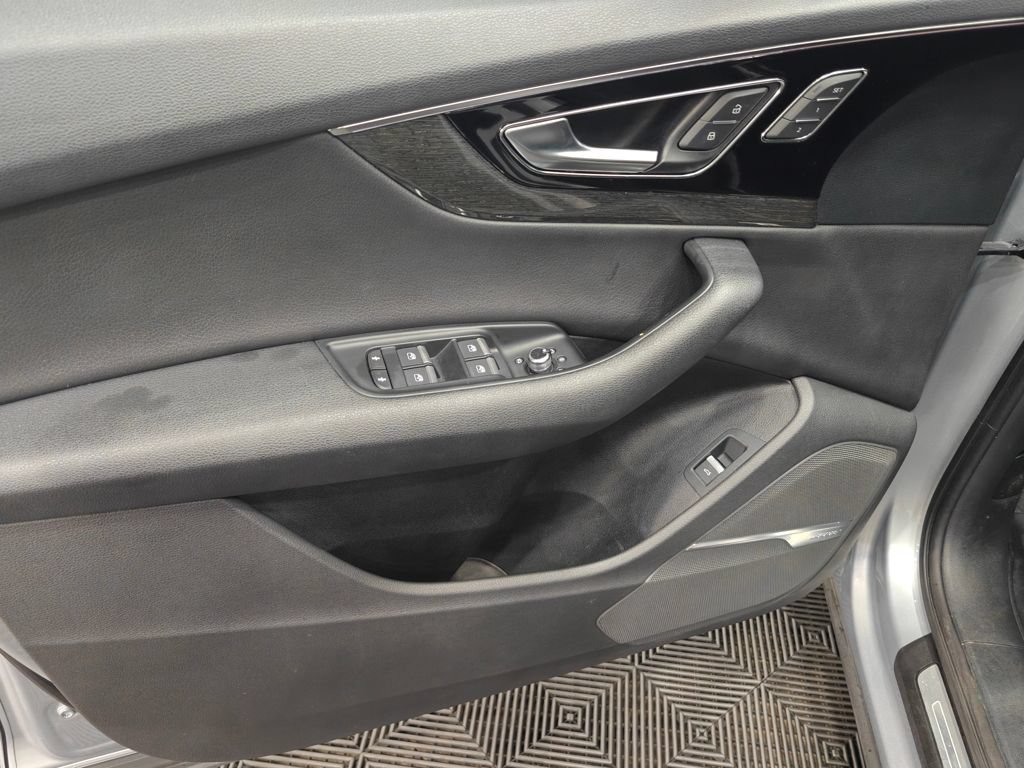 Used 2018 Audi Q7 3.0T Prestige w/ Prestige Package AWD/4WD image 64
