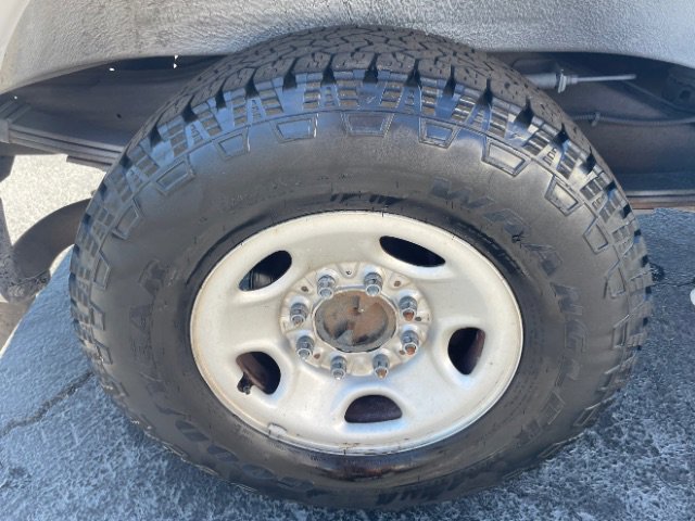 Used 2017 Chevrolet Express 2500 LS image 18