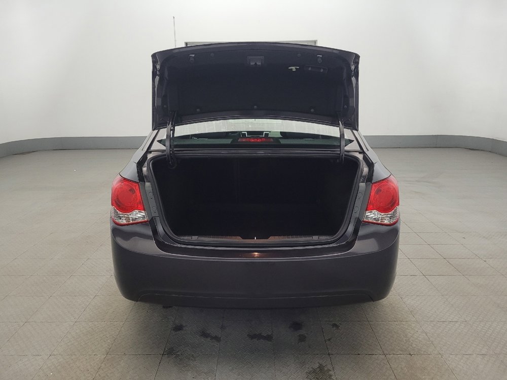 Used 2014 Chevrolet Cruze LS image 29