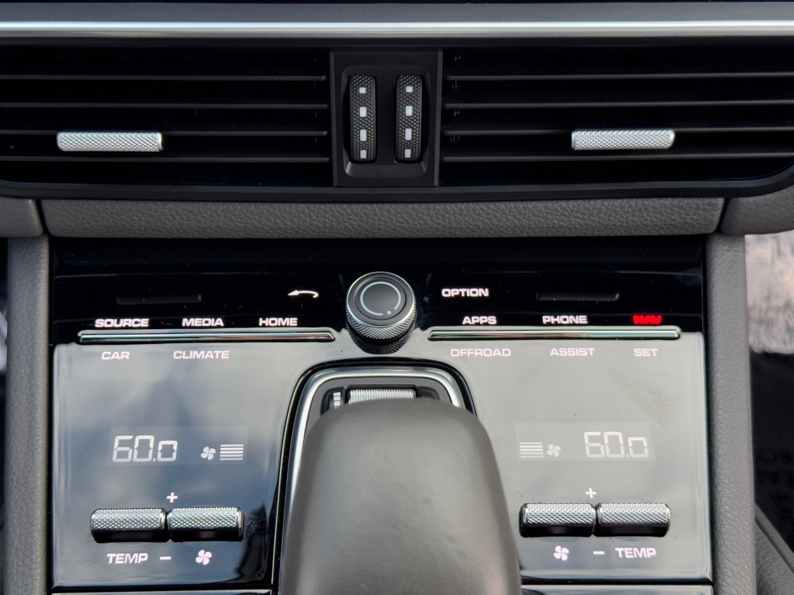 Used 2023 Porsche Cayenne E-Hybrid image 35