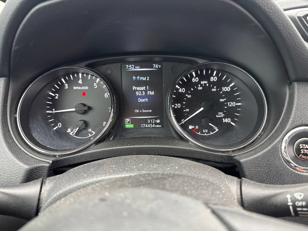 Used 2017 Nissan Rogue SL AWD/4WD image 27
