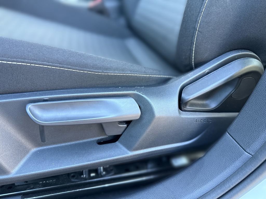 Used 2025 Volkswagen Jetta S image 14