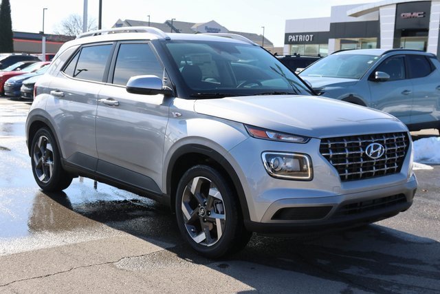 New 2025 Hyundai Venue SEL image 1