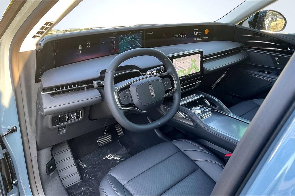 New 2026 Lincoln Nautilus Premier AWD/4WD image 7