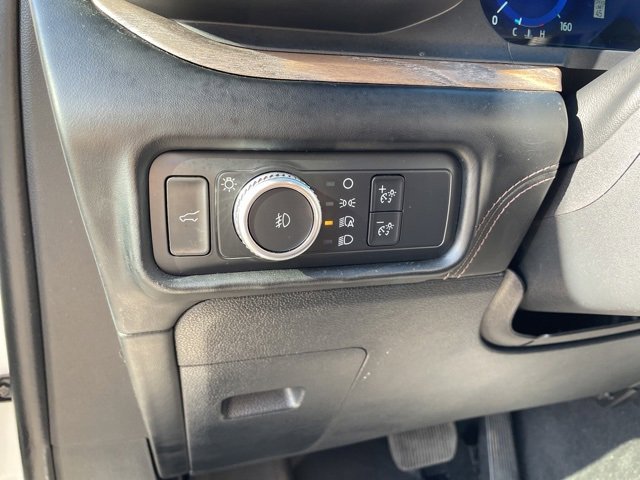 Used 2022 Ford Explorer Platinum w/ Equipment Group 601A image 16