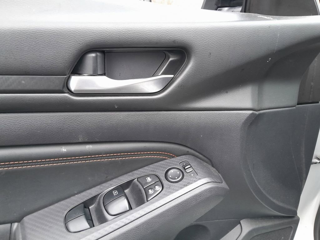 Used 2019 Nissan Altima 2.5 SR w/ SR Premium Package image 10