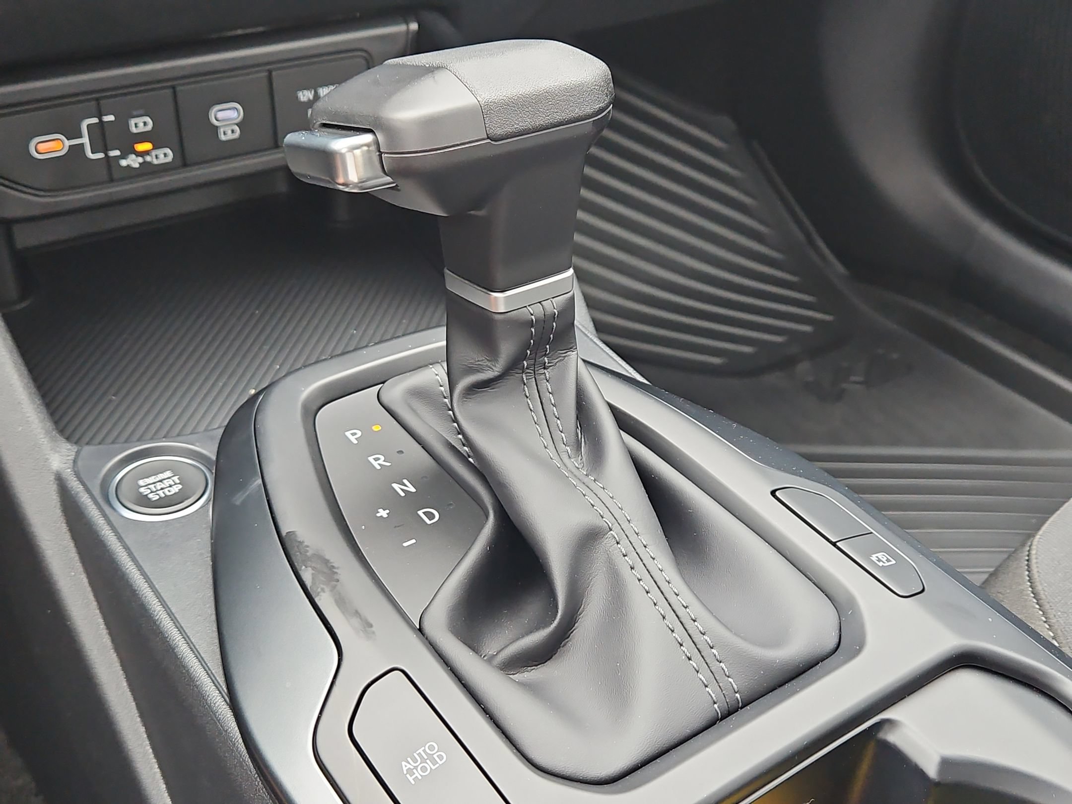 New 2026 Kia K4 FWD image 25