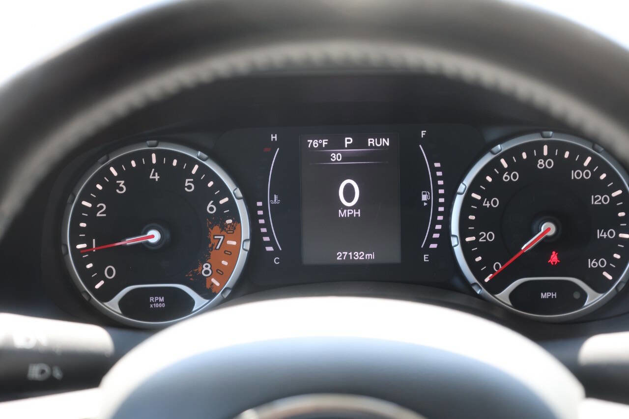 Used 2017 Jeep Renegade Latitude image 19