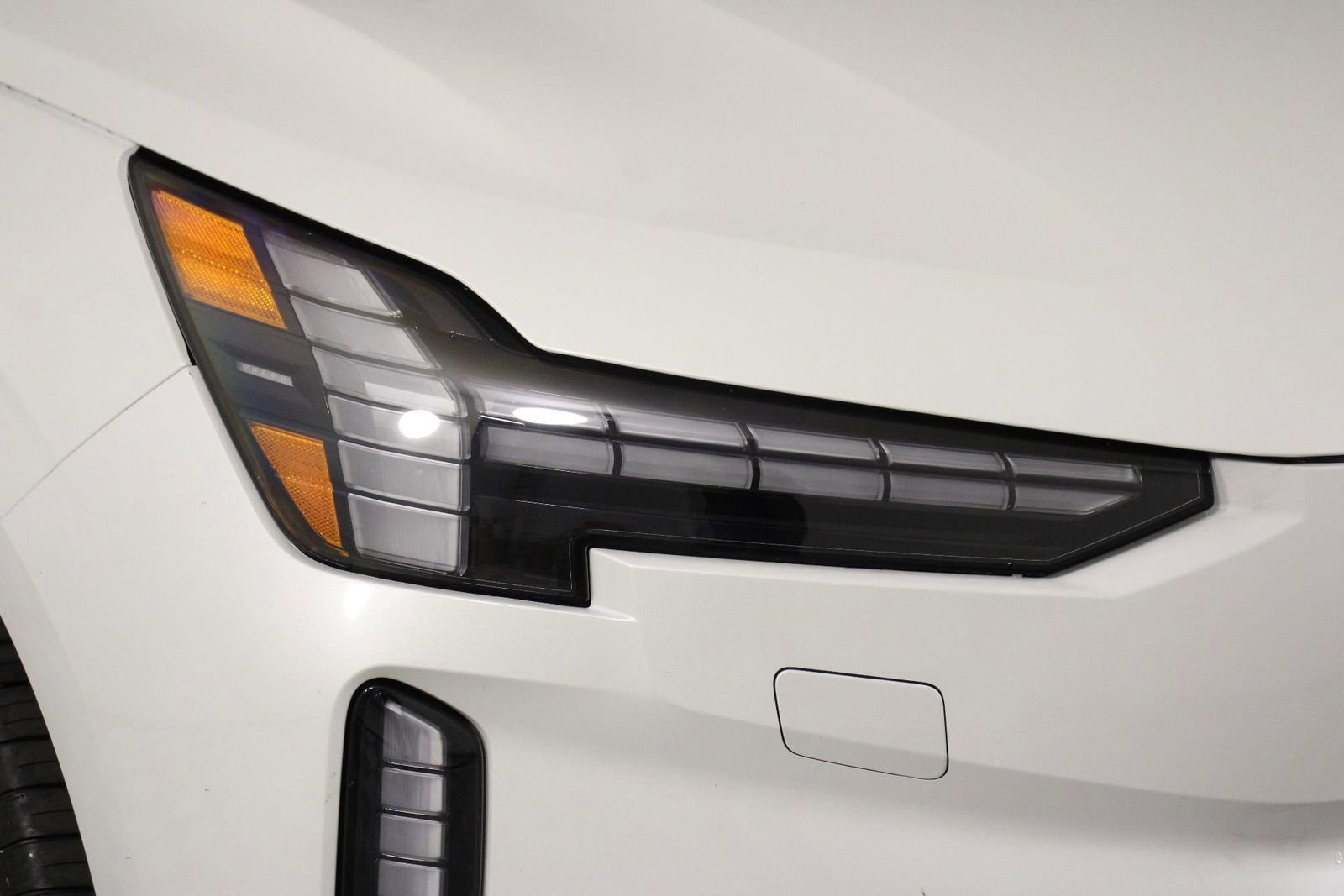 New 2026 Volvo EX90 Ultra AWD/4WD image 13