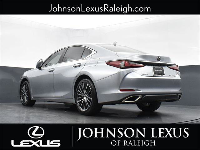 Certified 2022 Lexus ES 350 w/ Premium Package image 13