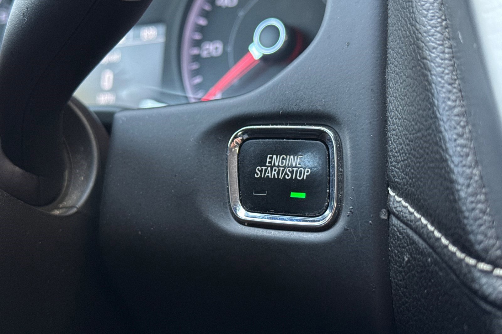 Used 2019 GMC Acadia SLE FWD image 34