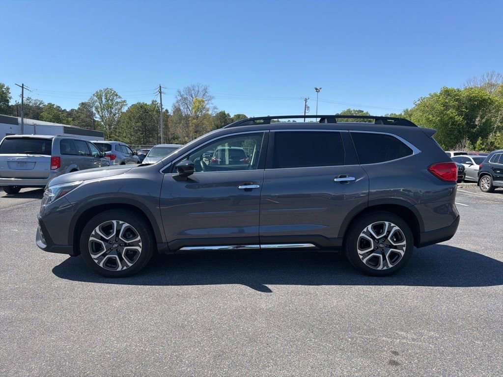 Used 2024 Subaru Ascent Touring AWD/4WD image 2