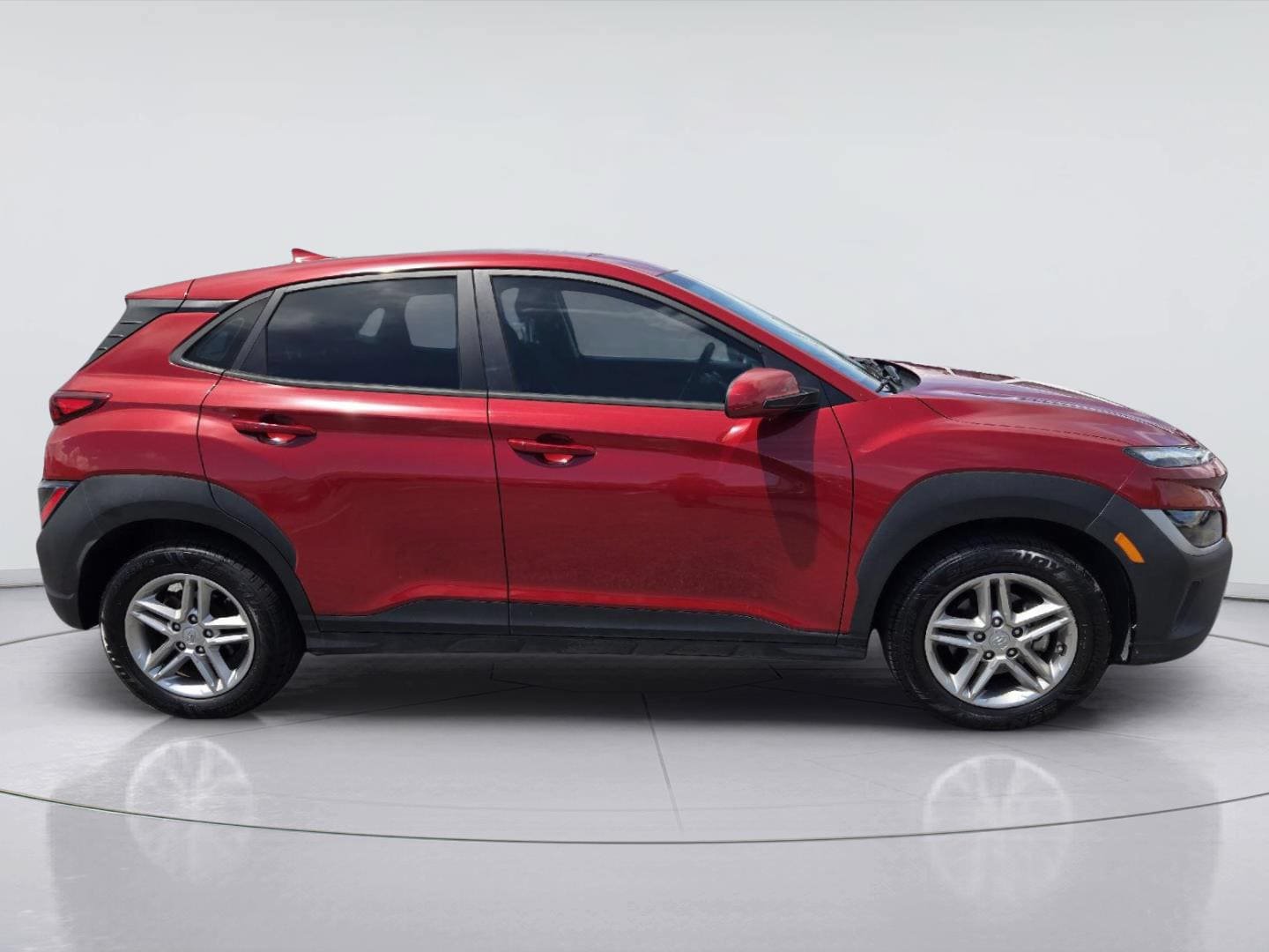 Used 2022 Hyundai Kona SE w/ Cargo Package FWD image 4