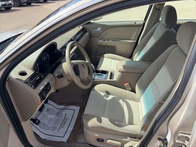 Used 2005 Mercury Montego Luxury image 10