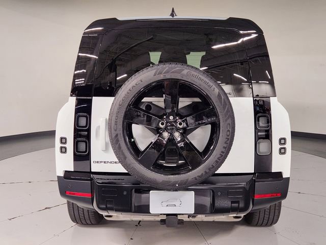 Used 2026 Land Rover Defender 130 S image 10