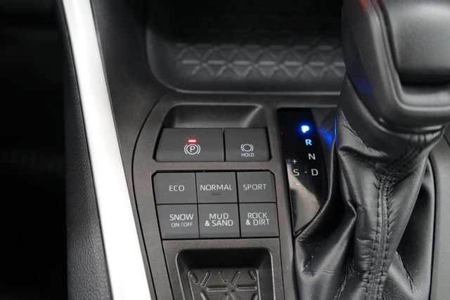 Used 2023 Toyota RAV4 XLE w/ Convenience Package image 45