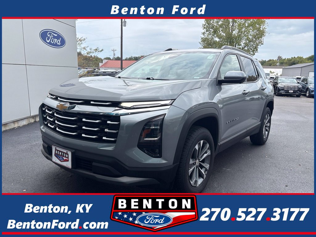Used 2025 Chevrolet Equinox LT w/ Convenience Package II FWD image 1