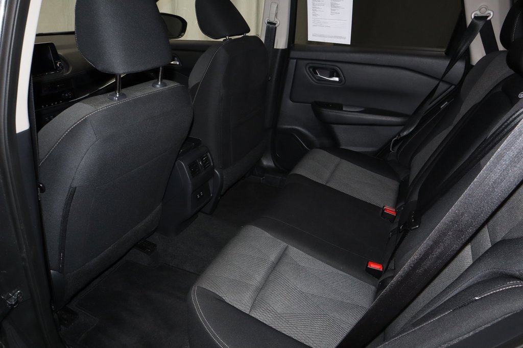 Certified 2025 Nissan Rogue SV image 20