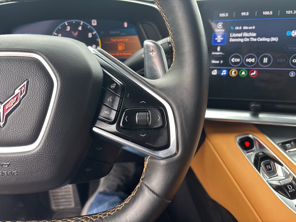 Used 2021 Chevrolet Corvette Stingray Preferred Cpe w/ Body-Colour Dual Roof Package RWD image 19