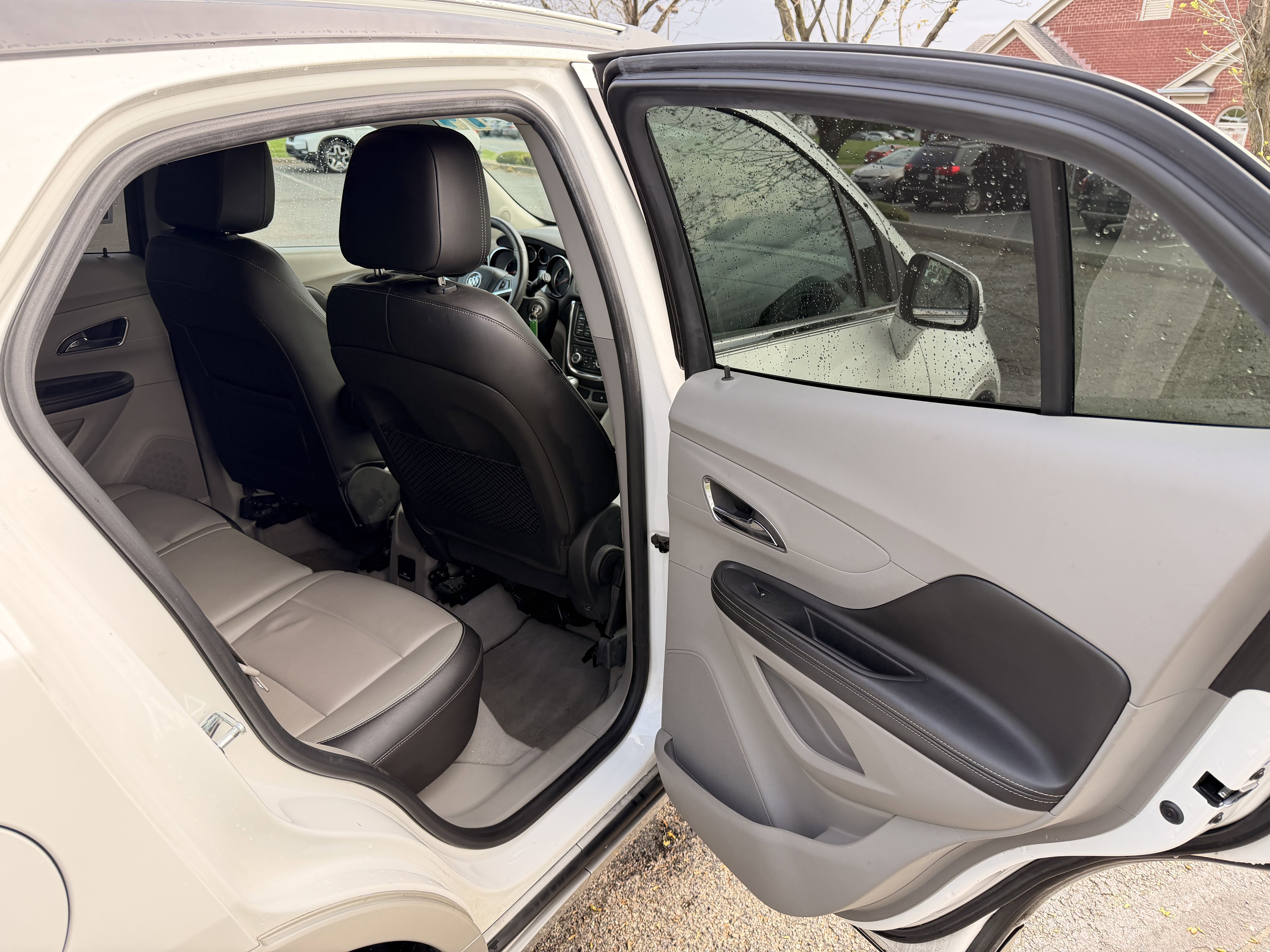 Used 2014 Buick Encore Leather image 13