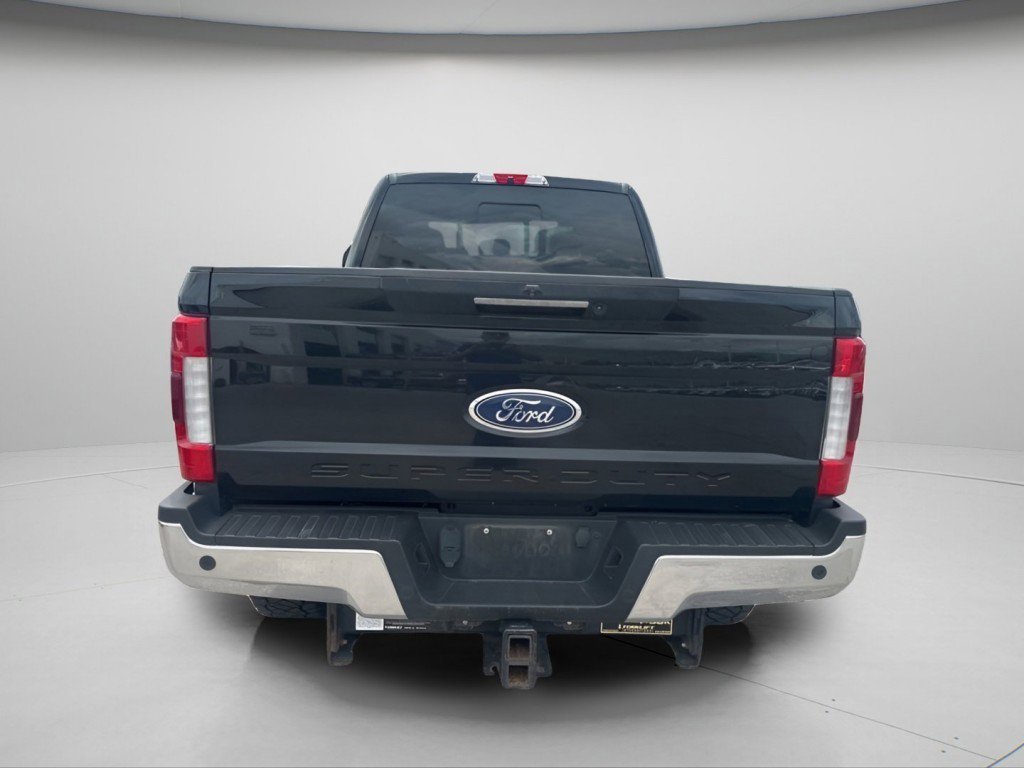 Used 2017 Ford F250 Lariat w/ Lariat Ultimate Package AWD/4WD image 9
