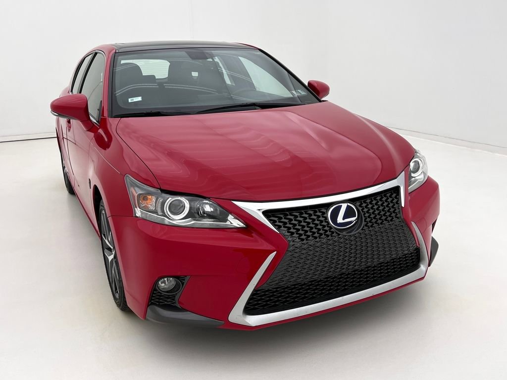 Used 2015 Lexus CT 200h w/ Navigation Package image 3