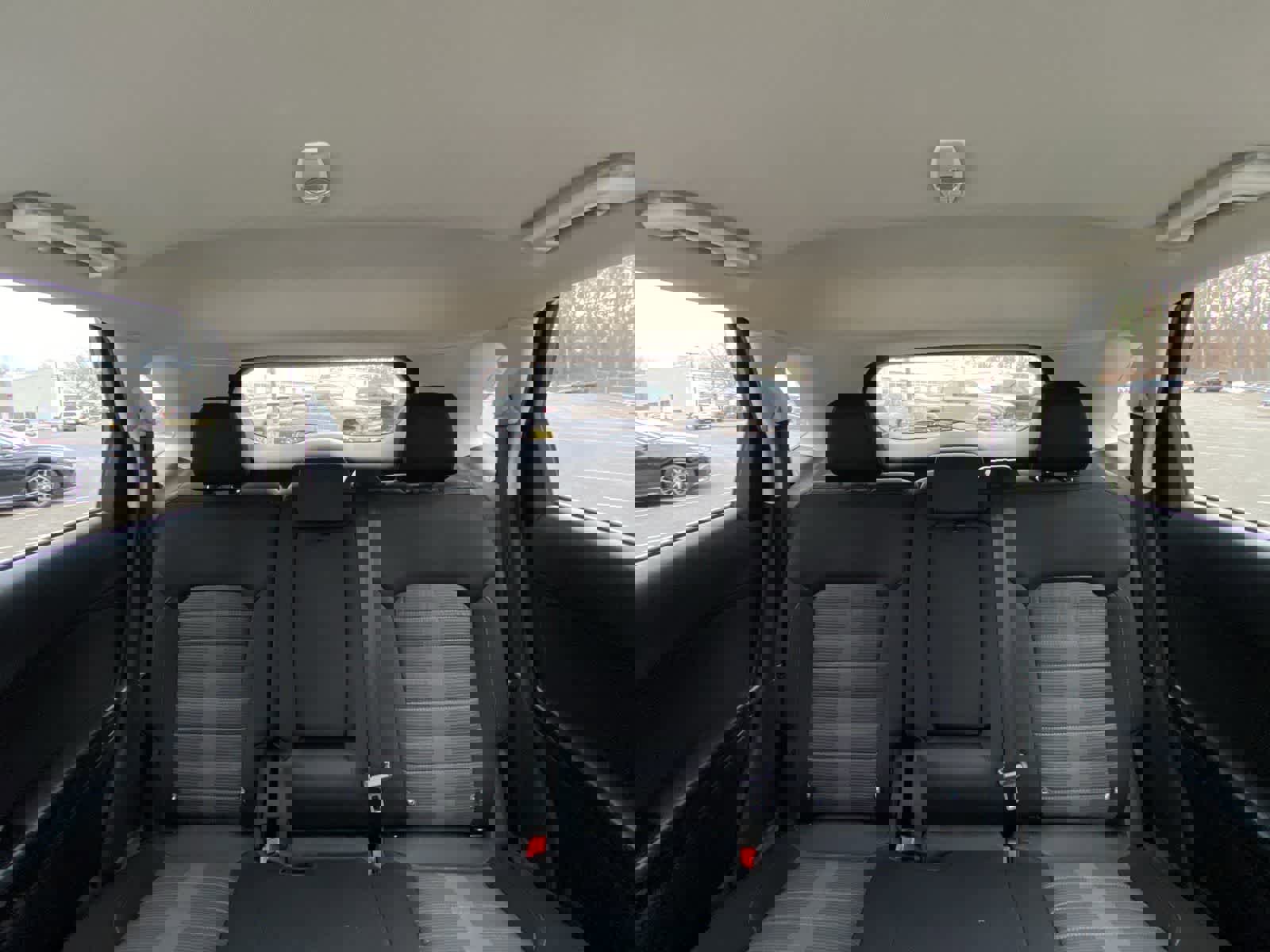 Used 2018 Ford Edge SEL image 29