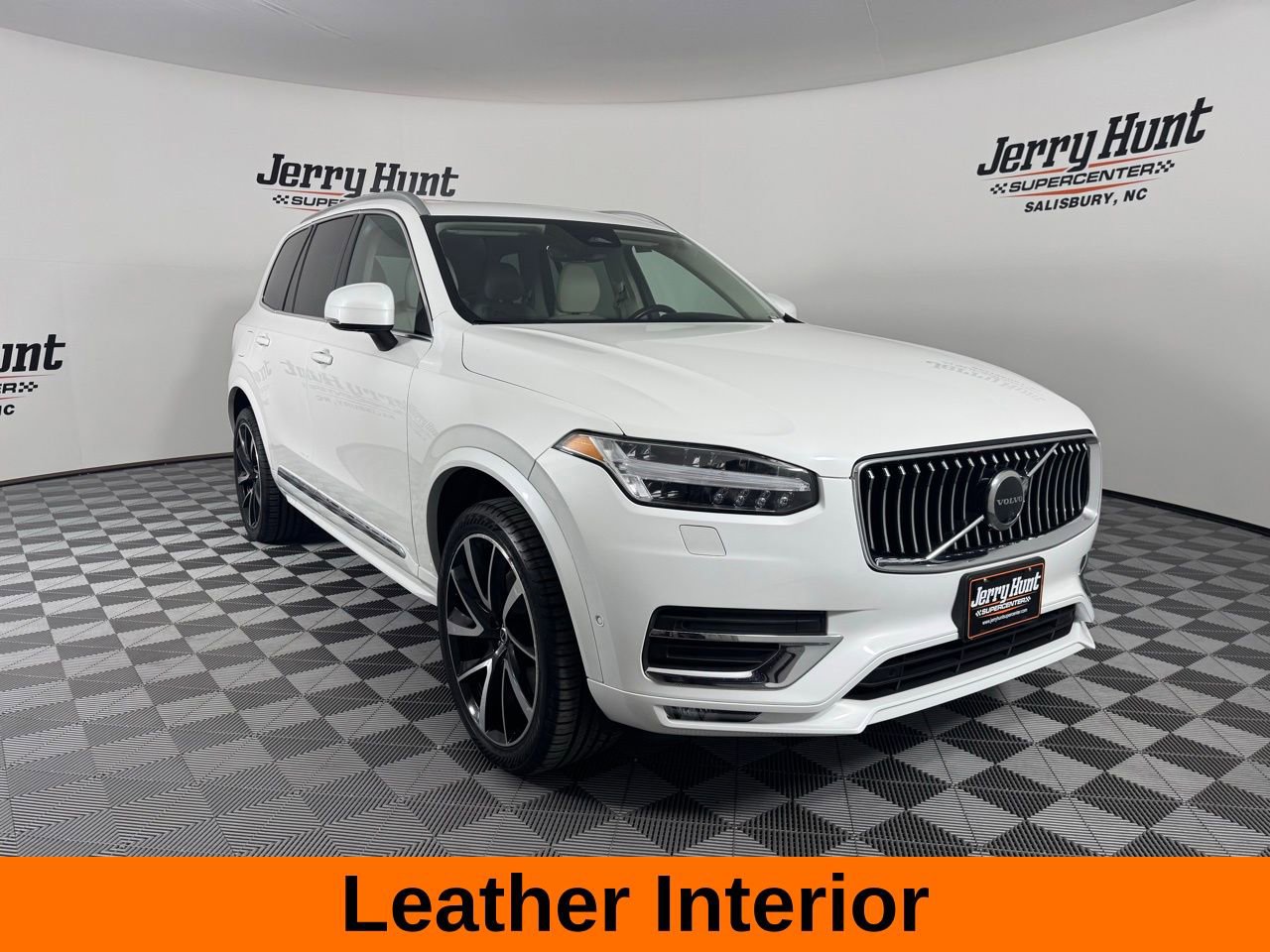 Used 2023 Volvo XC90 B6 Plus w/ Protection Package Premier image 5
