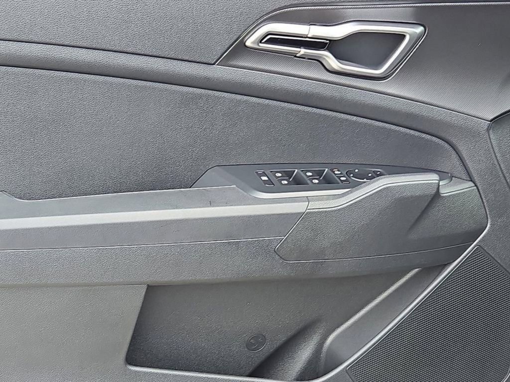 New 2026 Kia Sportage LX image 31
