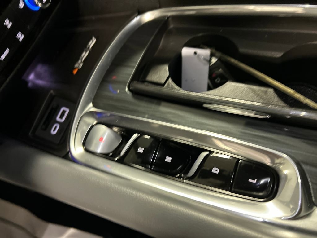 Used 2024 Buick Enclave Essence w/ Sport Touring Edition image 20