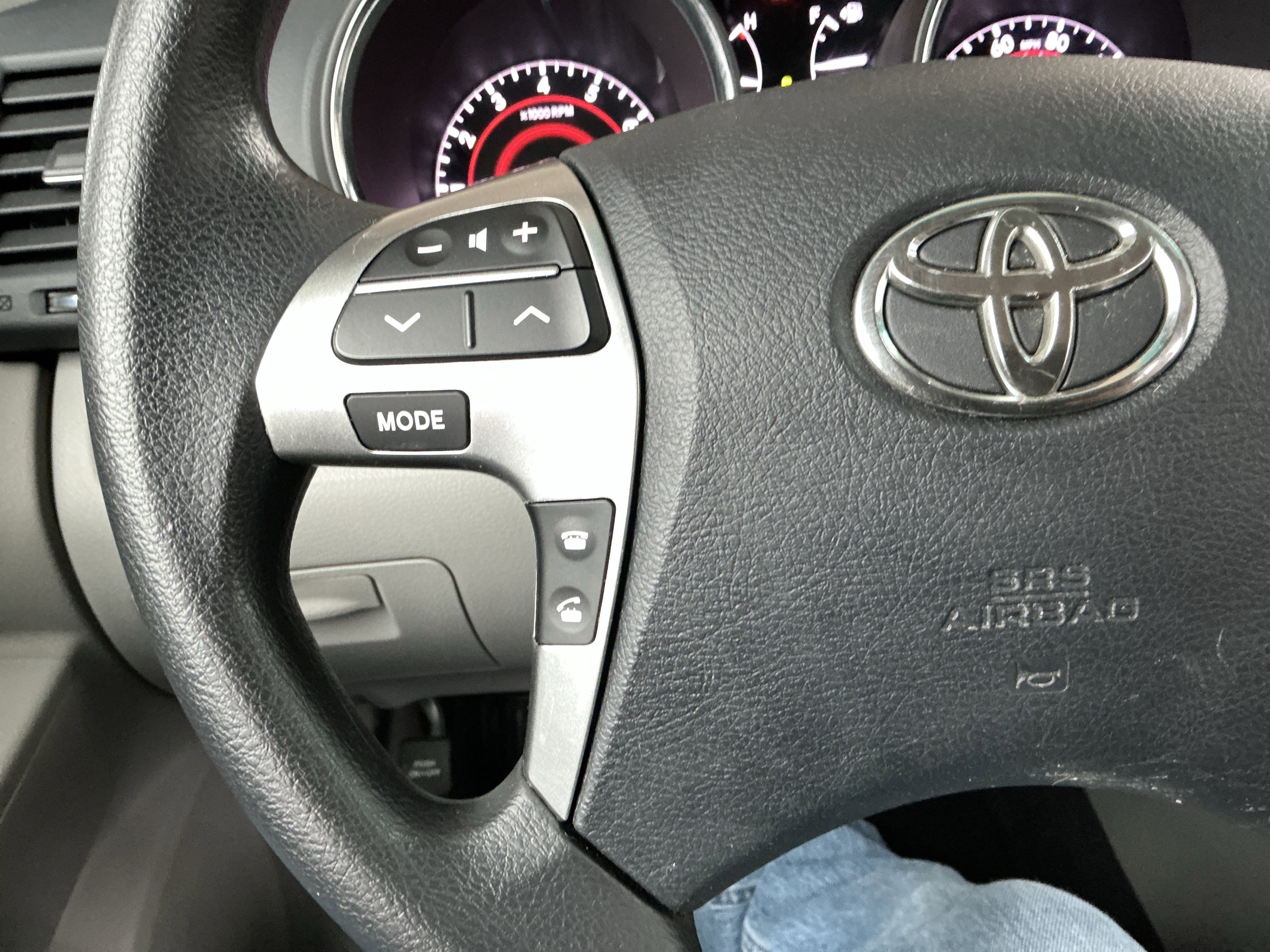 Used 2013 Toyota Highlander Plus image 12