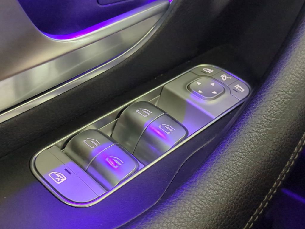 Used 2024 Mercedes-Benz GLE 350 4MATIC w/ 3rd Row Seat Package image 31