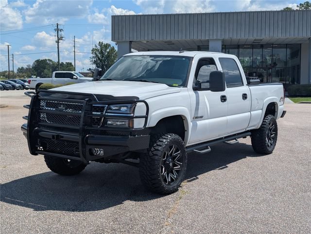 Used 2006 Chevrolet Silverado 2500 LT w/ Onstar Plus Package AWD/4WD image 1