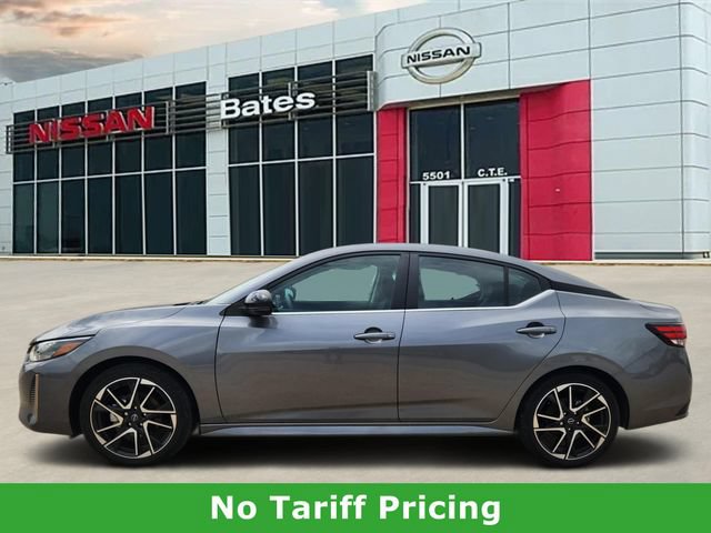 Certified 2025 Nissan Sentra SR FWD image 3