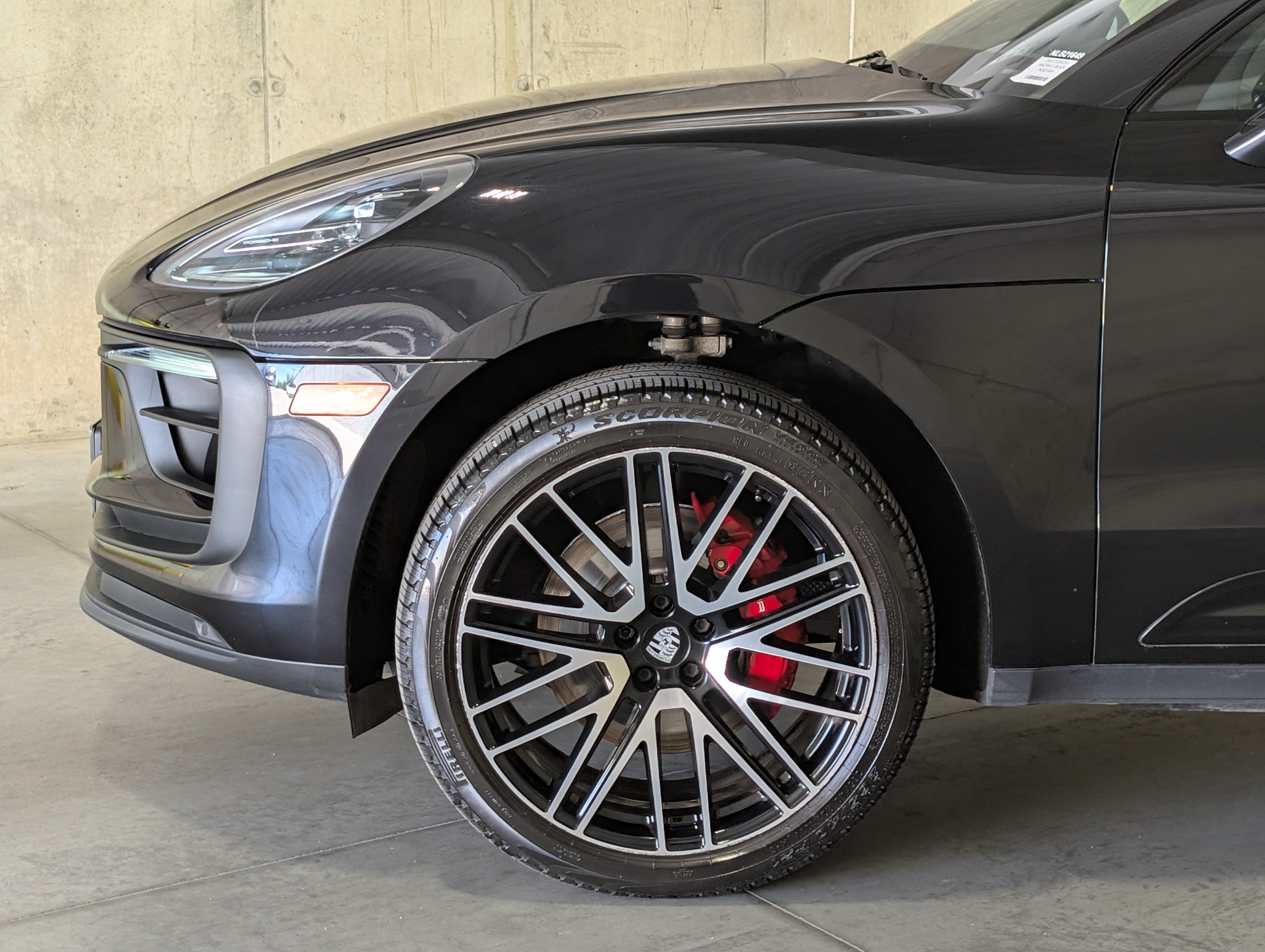 Certified 2022 Porsche Macan S AWD/4WD image 14