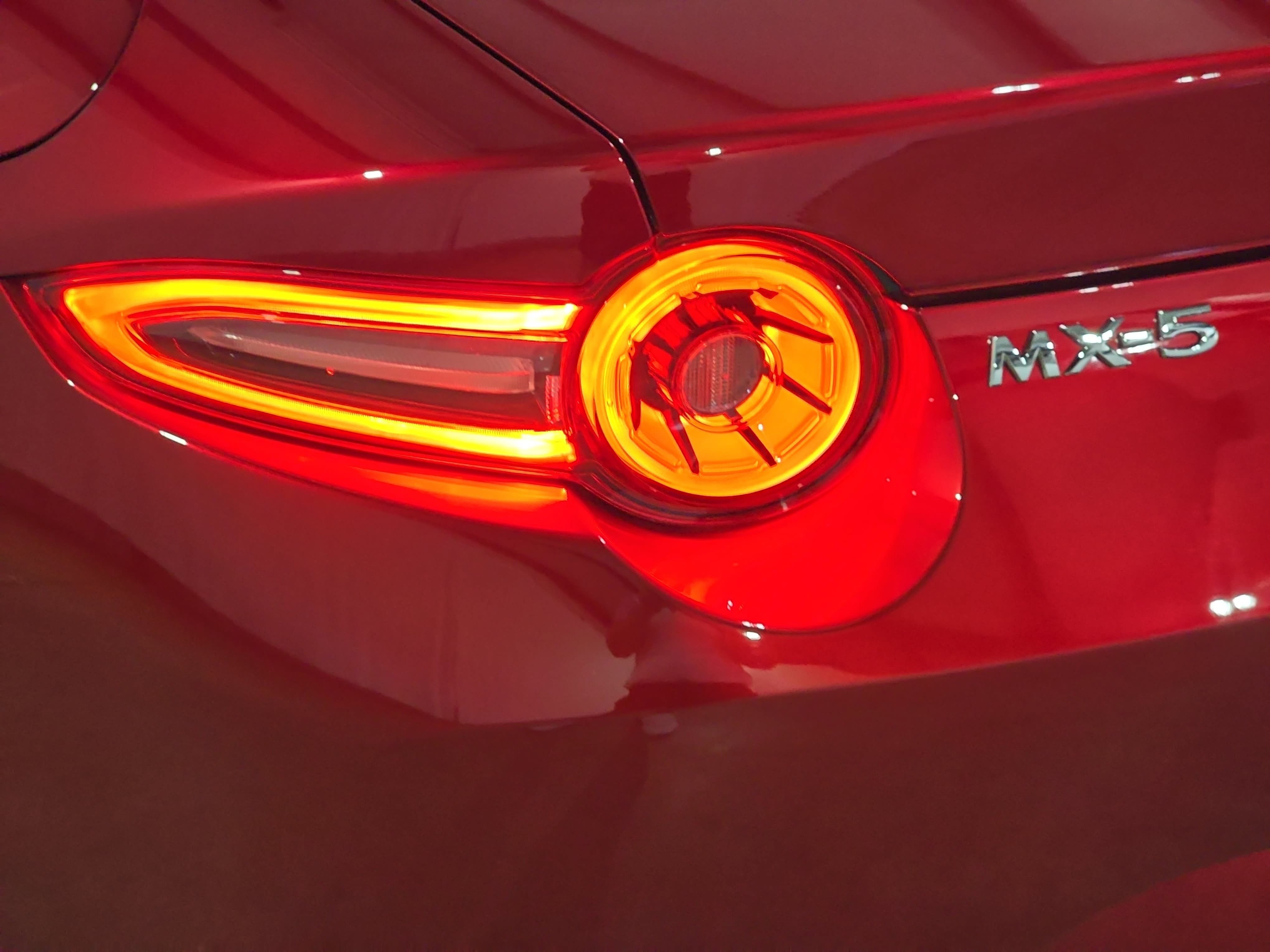 Used 2025 MAZDA MX-5 Miata RF Grand Touring RWD image 28