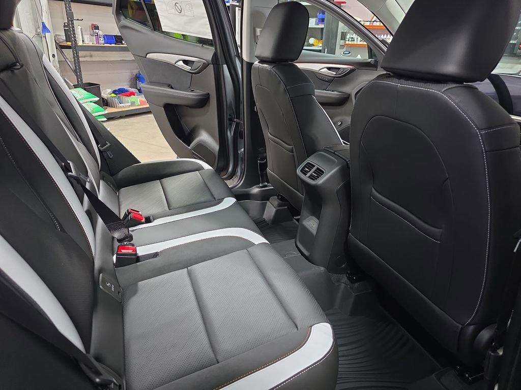 New 2026 Buick Envision Sport Touring AWD/4WD image 11