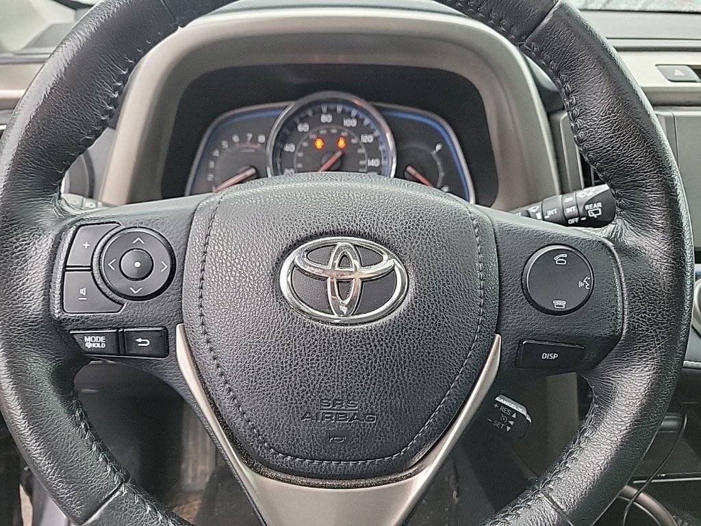 Used 2015 Toyota RAV4 Limited w/ Technology Package AWD/4WD image 11