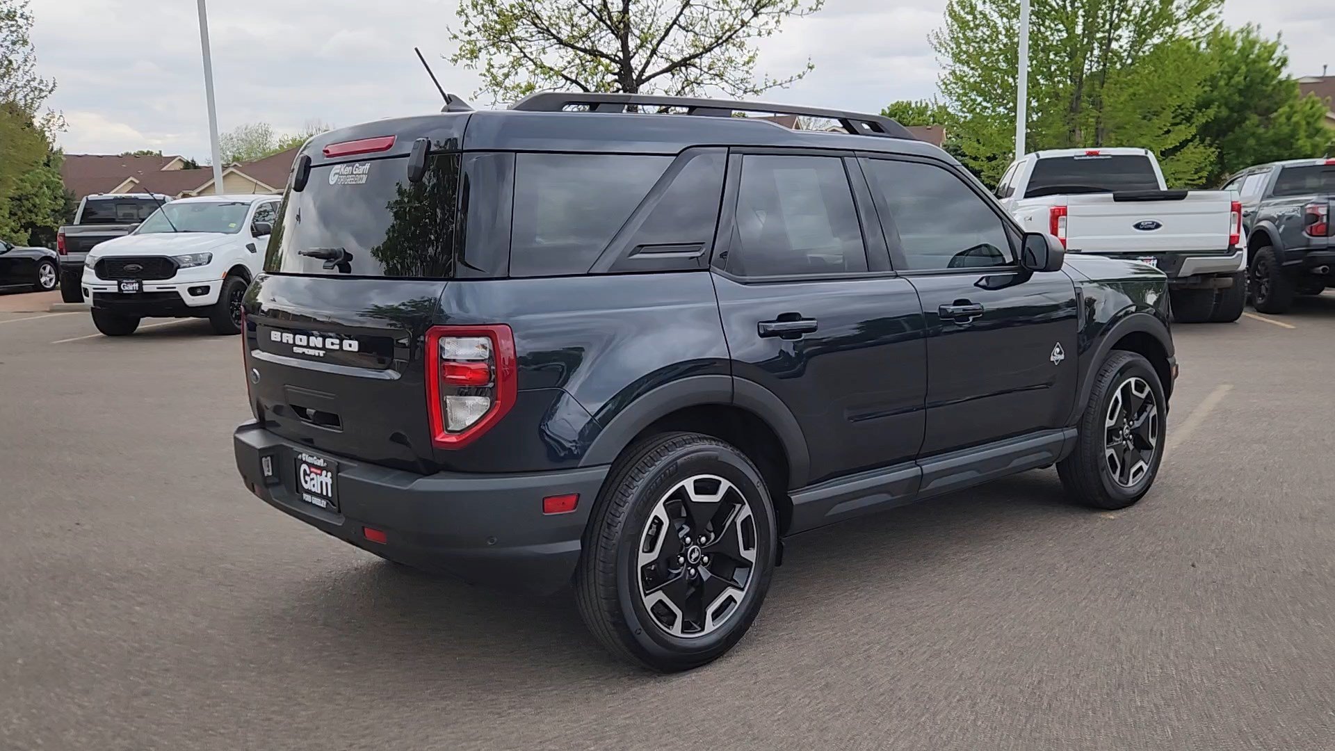 Used 2023 Ford Bronco Sport Outer Banks w/ Tech Package AWD/4WD image 14