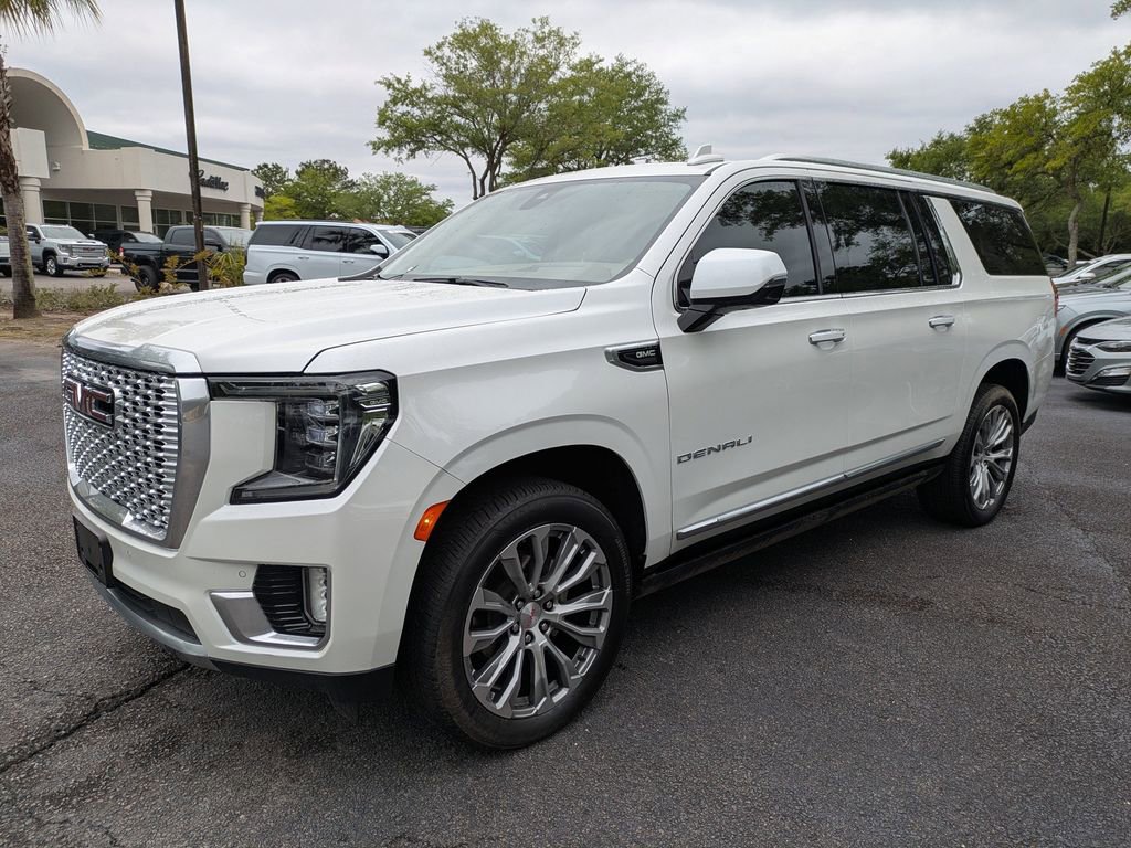 Used 2021 GMC Yukon XL Denali w/ Denali Premium Package RWD image 8
