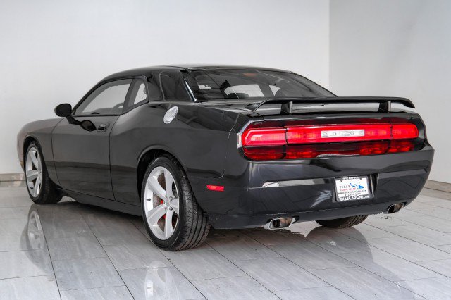 Used 2009 Dodge Challenger SRT8 w/ SRT Option Group II RWD image 8