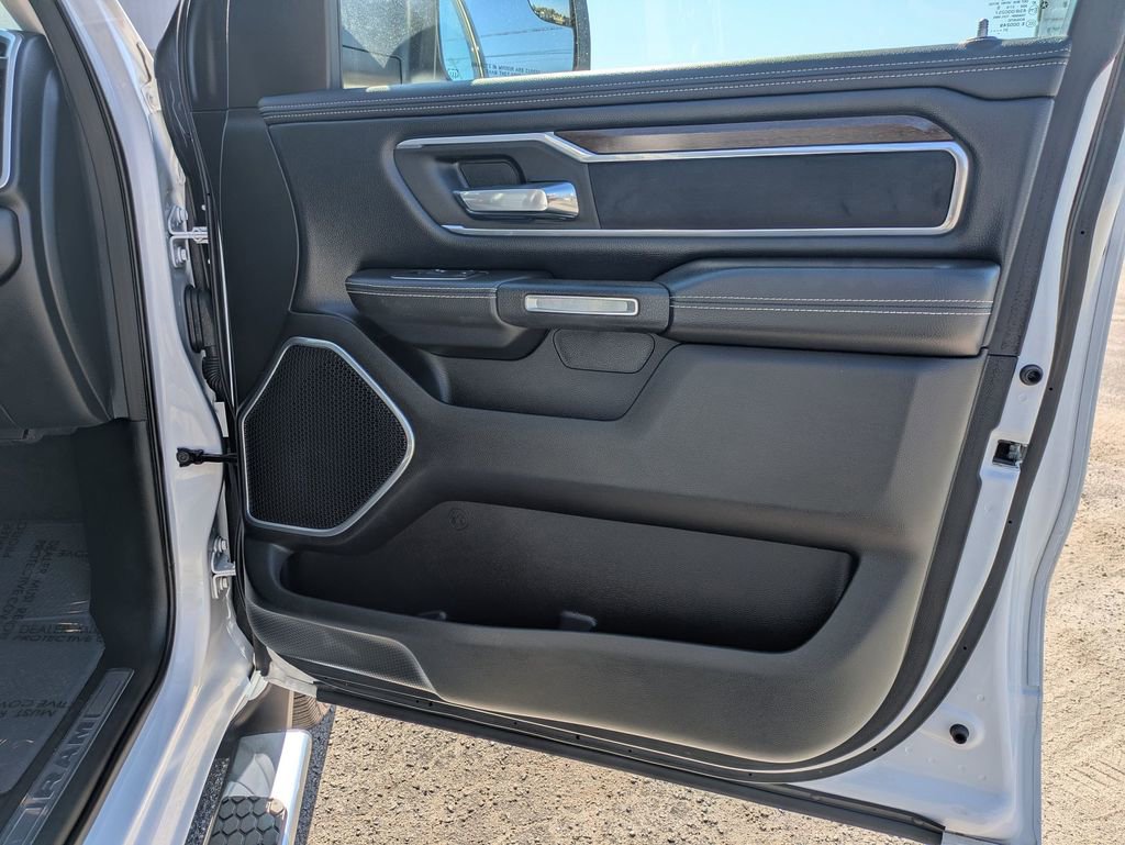 Used 2022 RAM 1500 Laramie image 31