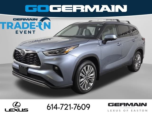 Used 2024 Toyota Highlander Platinum image 1