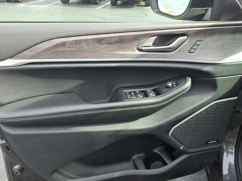 Certified 2021 Jeep Grand Cherokee L Limited image 19