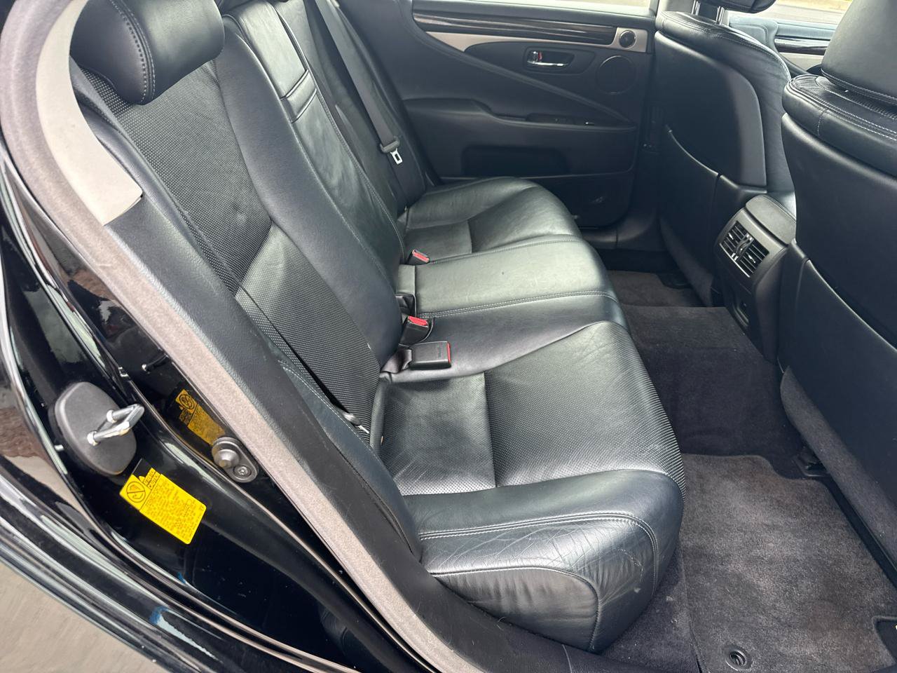 Used 2013 Lexus LS 460 AWD w/ Comfort Pkg image 42
