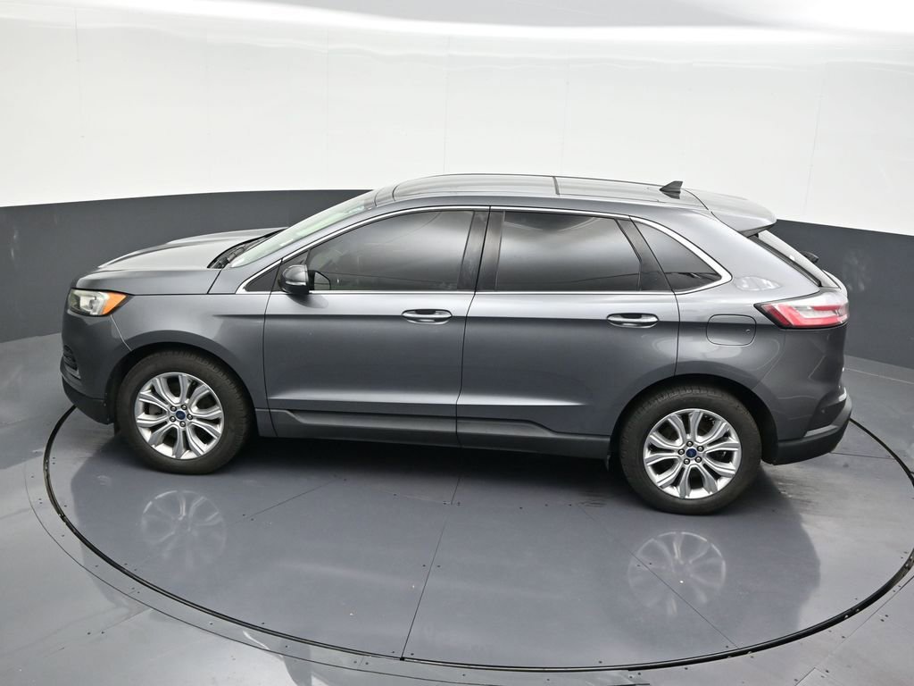Used 2021 Ford Edge Titanium image 15
